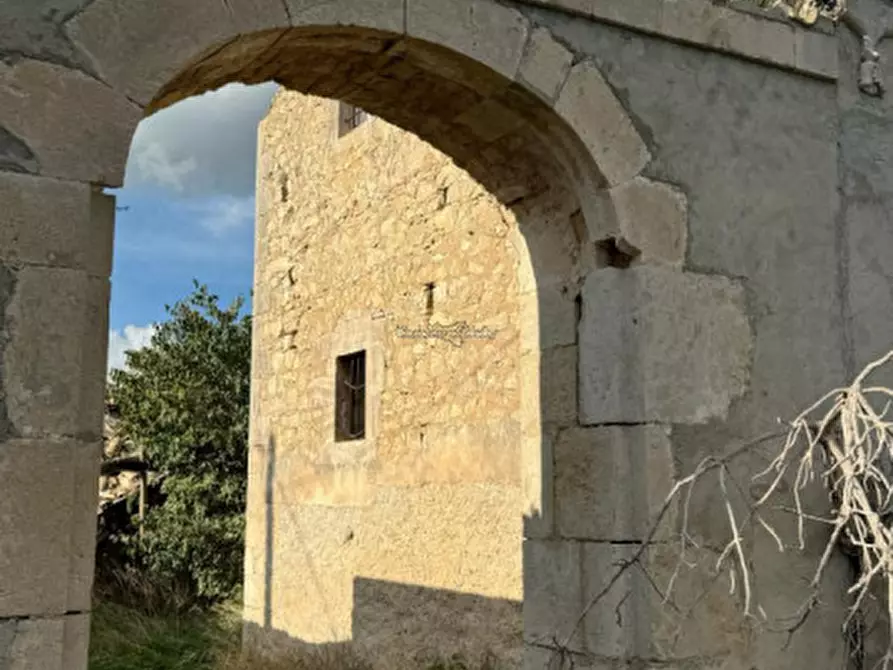 Immagine 4 di Casa indipendente in vendita  a Rosolini