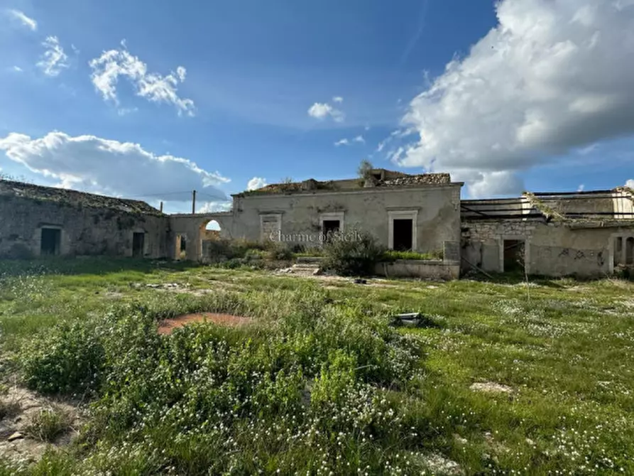 Immagine 9 di Casa indipendente in vendita  a Rosolini