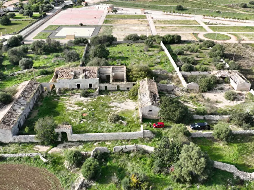 Immagine 16 di Casa indipendente in vendita  a Rosolini