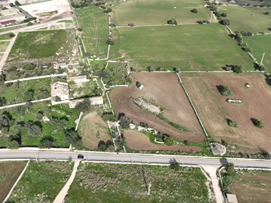 Immagine 26 di Casa indipendente in vendita  a Rosolini