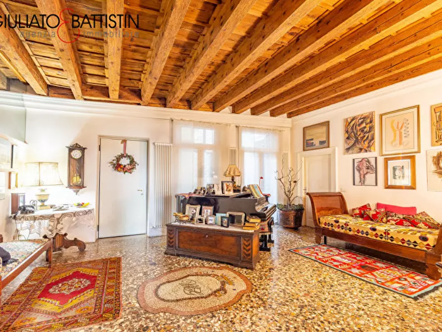 Immagine 1 di Appartamento in vendita  in Corso Andrea Palladio a Vicenza