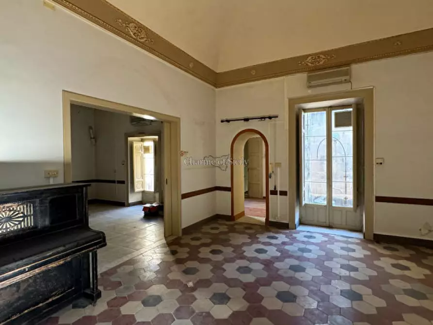 Immagine 11 di Casa indipendente in vendita  a Modica