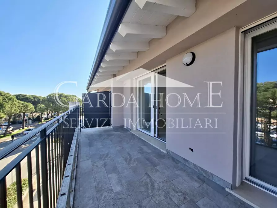 Immagine 6 di Appartamento in vendita  in Via Lecco a Desenzano Del Garda