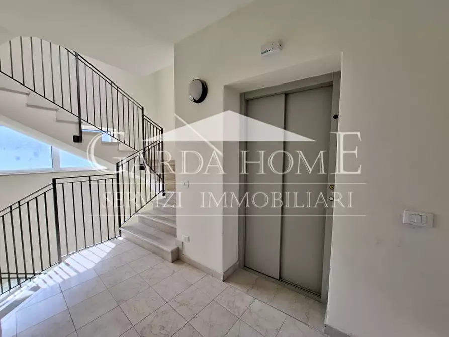 Immagine 29 di Appartamento in vendita  in Via Lecco a Desenzano Del Garda