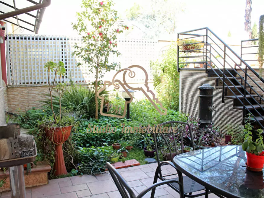 Immagine 11 di Appartamento in vendita  in Via Calderon de la Barca, 53 a Roma