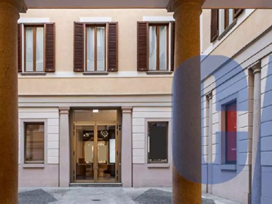 Immagine 6 di Ufficio in affitto  in PIAZZA DEL CARMINE a Milano