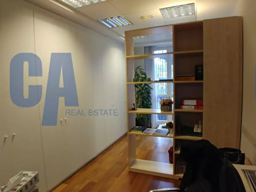 Immagine 10 di Ufficio in affitto  in VIA SENATO a Milano