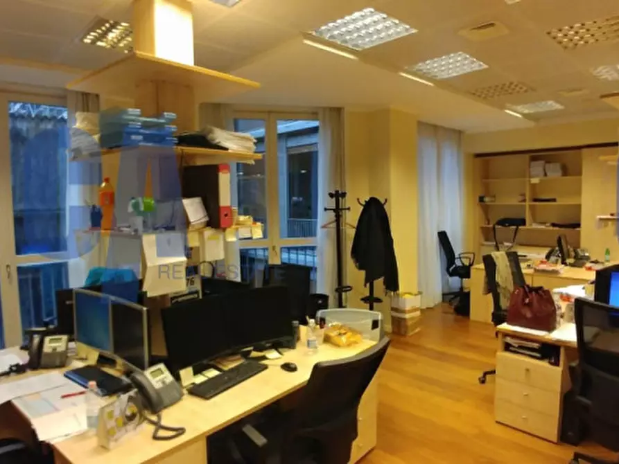 Immagine 19 di Ufficio in affitto  in VIA SENATO a Milano