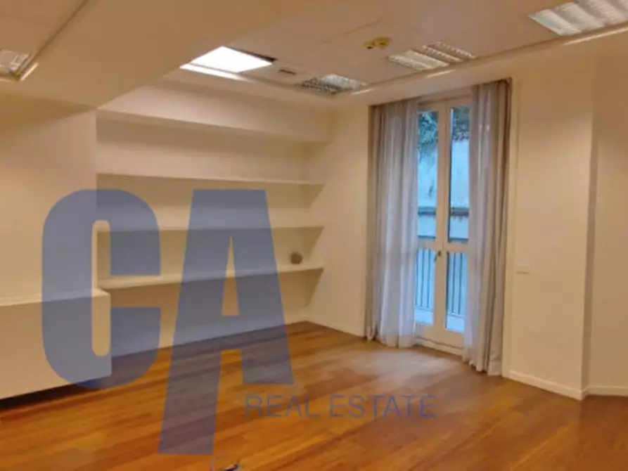 Immagine 3 di Ufficio in affitto  in VIA SENATO a Milano