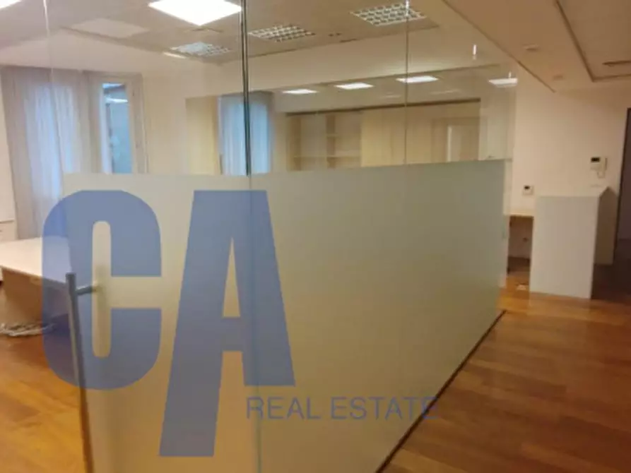 Immagine 5 di Ufficio in affitto  in VIA SENATO a Milano