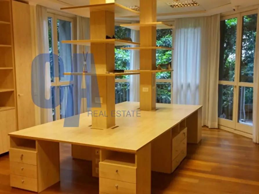 Immagine 10 di Ufficio in affitto  in VIA SENATO a Milano