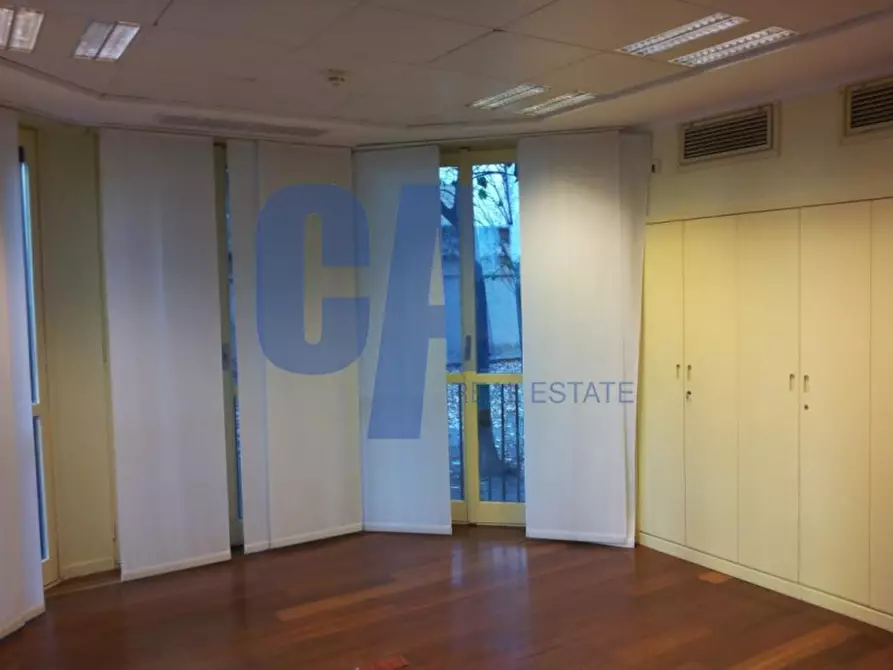 Immagine 12 di Ufficio in affitto  in VIA SENATO a Milano