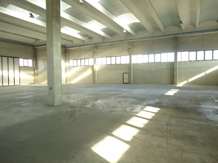 Immagine 2 di Capannone industriale in vendita  in ZAI a San Bonifacio