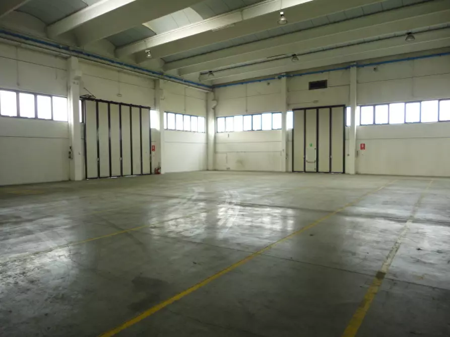 Immagine 12 di Capannone industriale in vendita  in ZAI a San Bonifacio