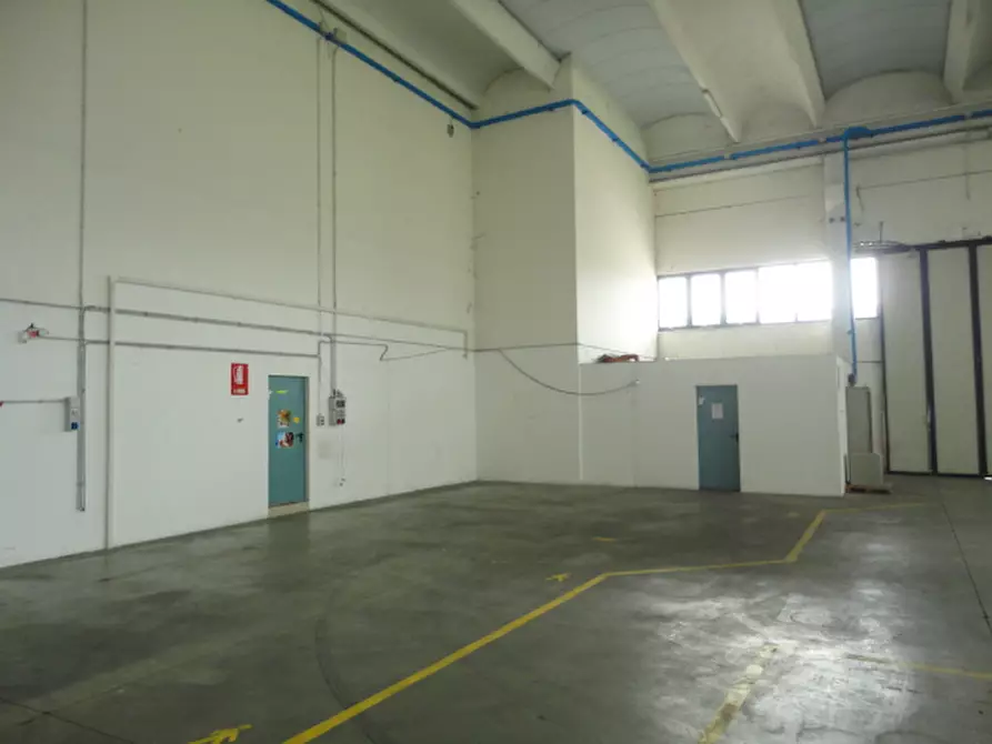 Immagine 13 di Capannone industriale in vendita  in ZAI a San Bonifacio