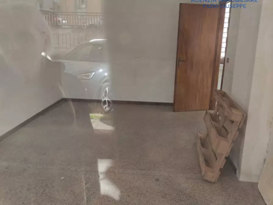 Immagine 5 di Negozio in vendita  a Canicattì