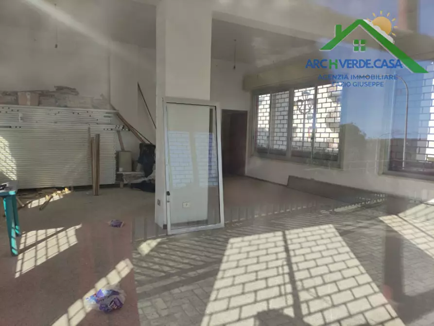 Immagine 6 di Negozio in vendita  a Canicattì