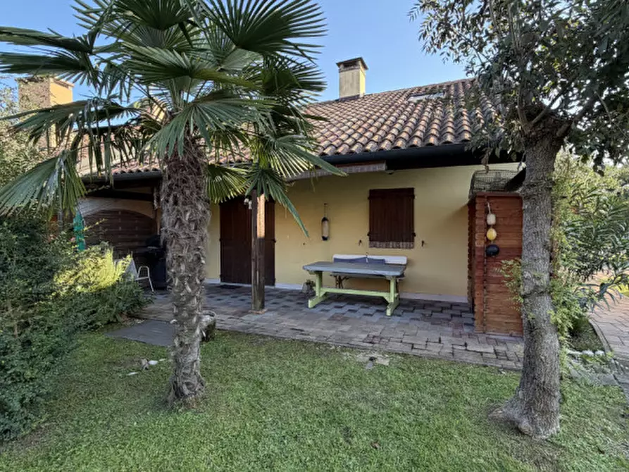 Immagine 8 di Villetta a schiera in vendita  in Porto Viro Via Colombo a Rosolina