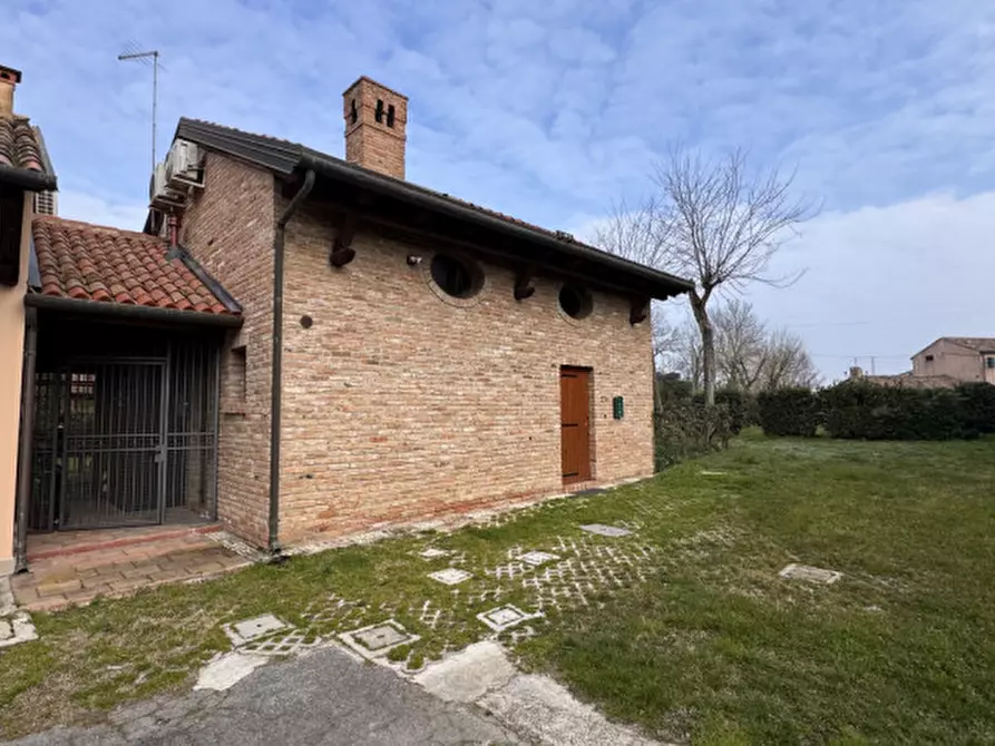 Immagine 45 di Villetta a schiera in vendita  in Porto Viro Via Colombo a Rosolina