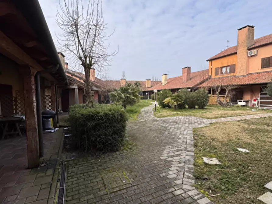 Immagine 46 di Villetta a schiera in vendita  in Porto Viro Via Colombo a Rosolina