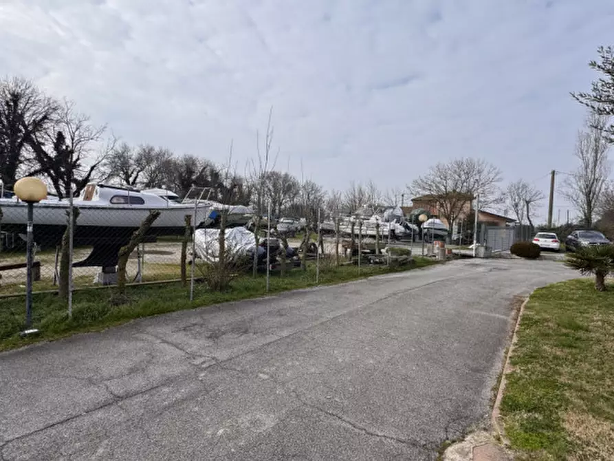 Immagine 49 di Villetta a schiera in vendita  in Porto Viro Via Colombo a Rosolina