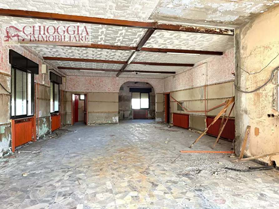 Immagine 2 di Magazzino in vendita  in Via Papa Giovanni XXIII a Chioggia