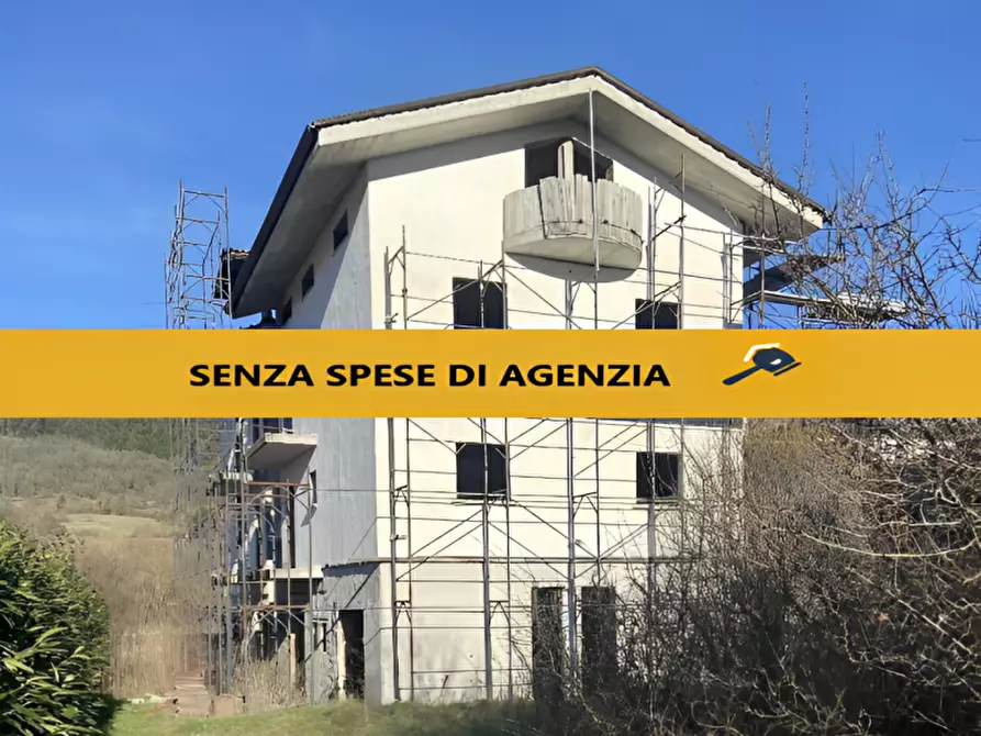 Immagine 1 di Appartamento in vendita  in Via Fonte Ritana a Carovilli