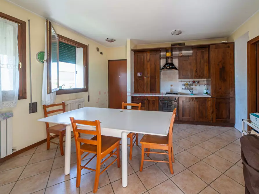 Immagine 1 di Appartamento in vendita  in Via Rossini a Brugine