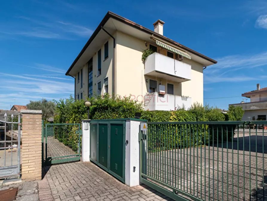 Immagine 2 di Appartamento in vendita  in Via Rossini a Brugine