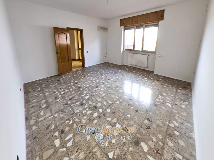 Immagine 9 di Villa in vendita  in Via Madrid a Casarano