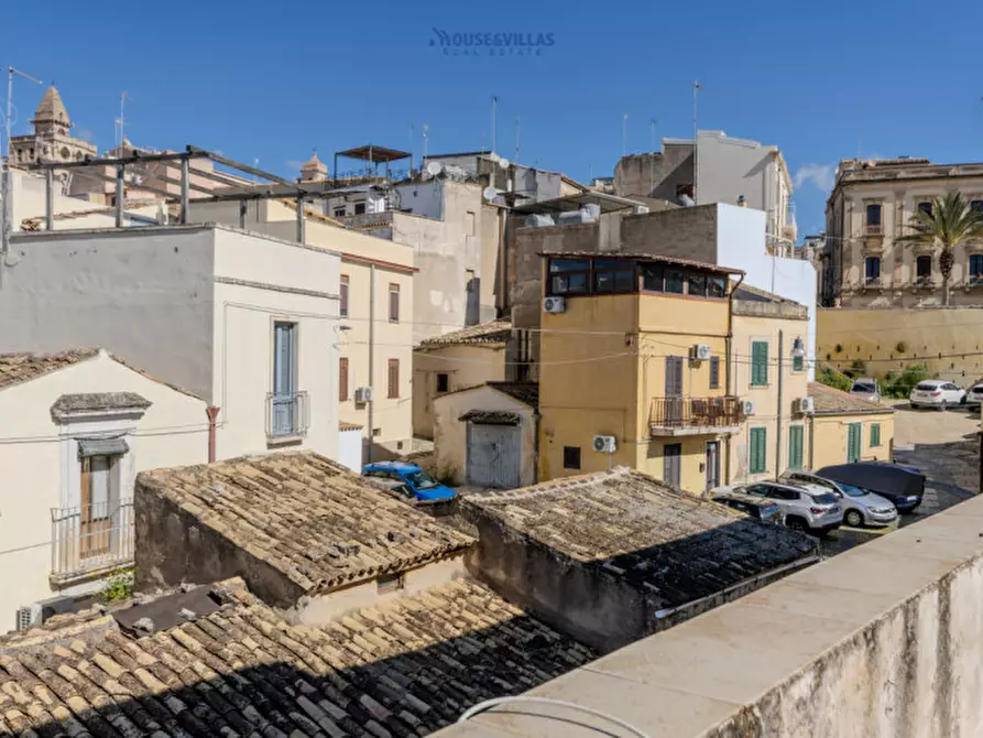 Immagine 1 di Appartamento in vendita  in Via Nicolò Mandalà a Noto