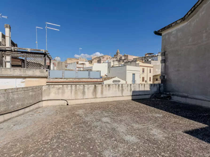 Immagine 2 di Appartamento in vendita  in Via Nicolò Mandalà a Noto