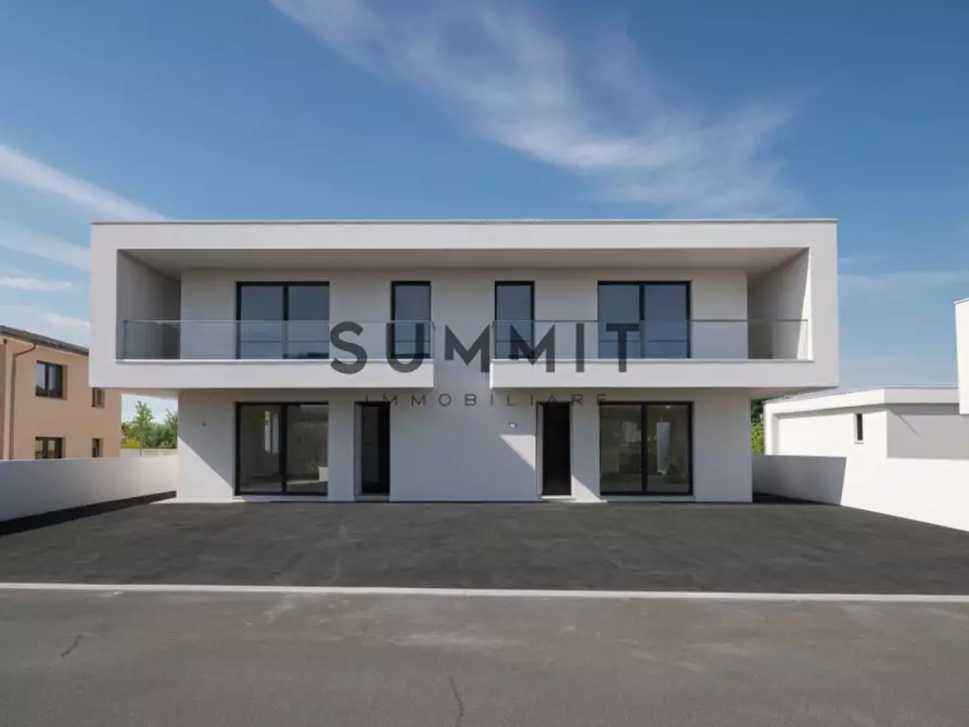 Immagine 2 di Casa bifamiliare in vendita  in Via A. Rossi a Santorso