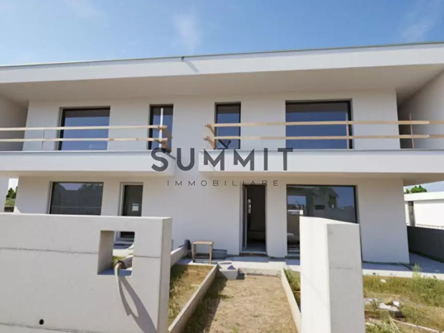 Immagine 3 di Casa bifamiliare in vendita  in Via A. Rossi a Santorso