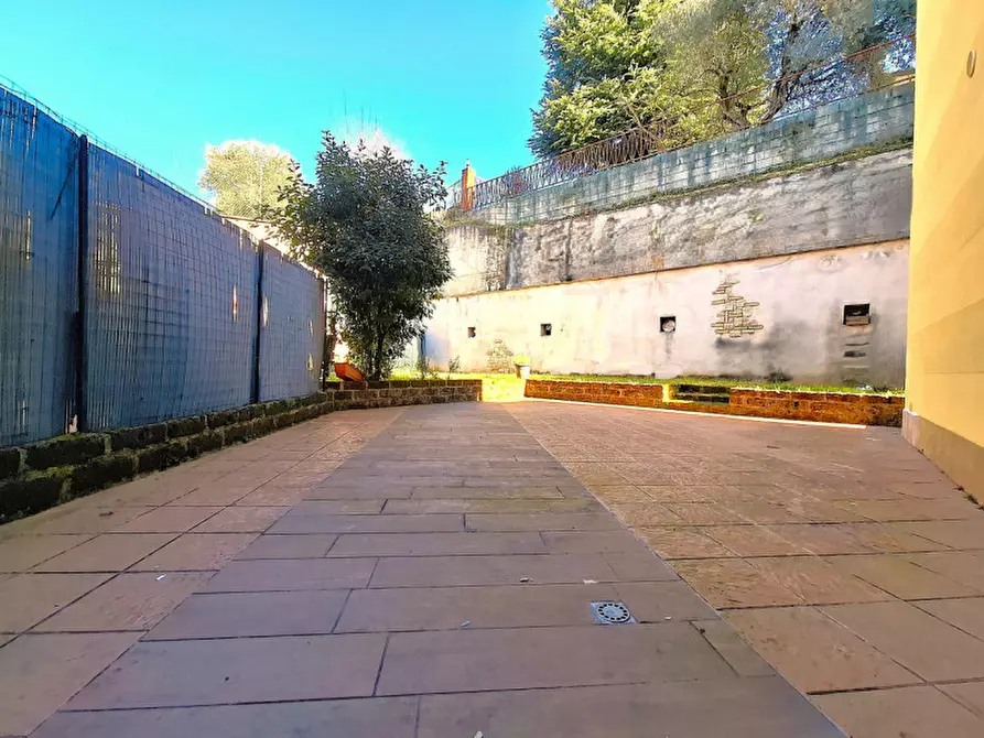 Immagine 9 di Appartamento in vendita  in Via Brescia a Soiano Del Lago