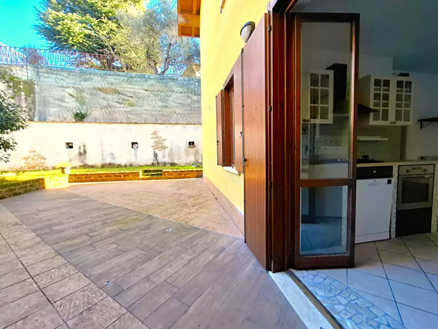 Immagine 7 di Appartamento in vendita  in Via Brescia a Soiano Del Lago