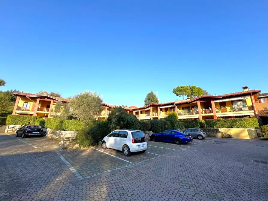 Immagine 24 di Appartamento in vendita  in Via Brescia a Soiano Del Lago