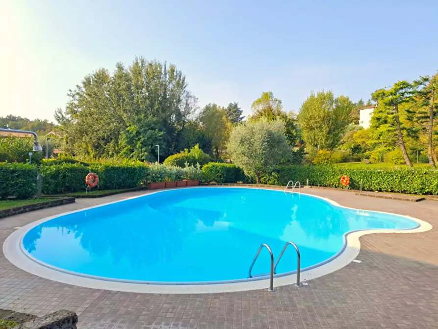 Immagine 36 di Appartamento in vendita  in Via Brescia a Soiano Del Lago