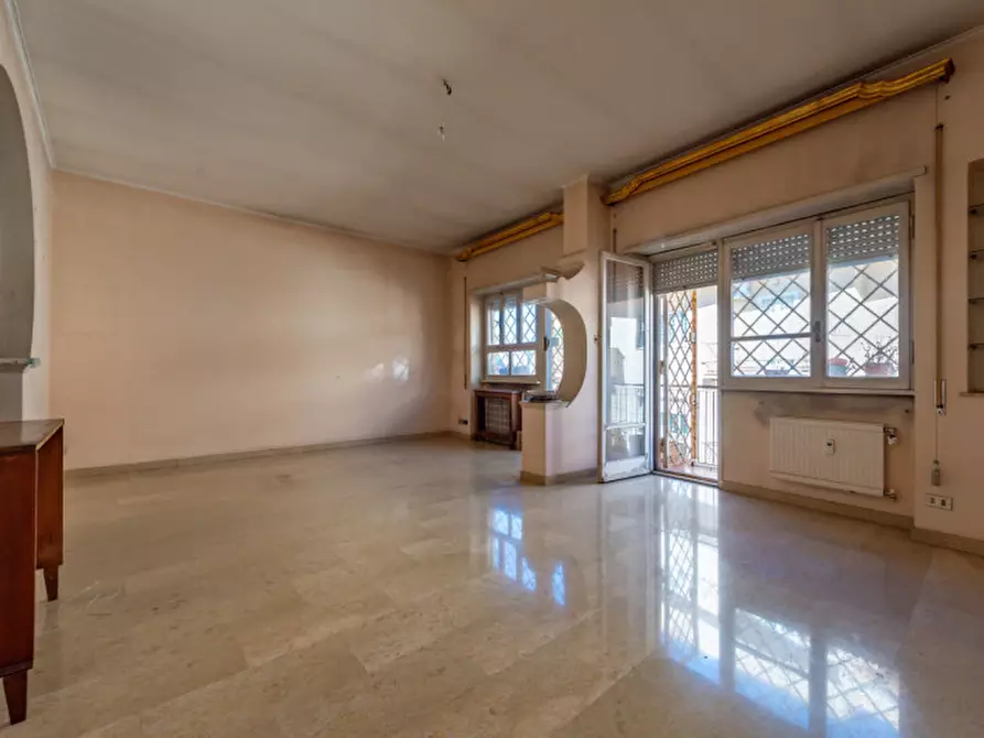 Immagine 5 di Appartamento in vendita  a Roma