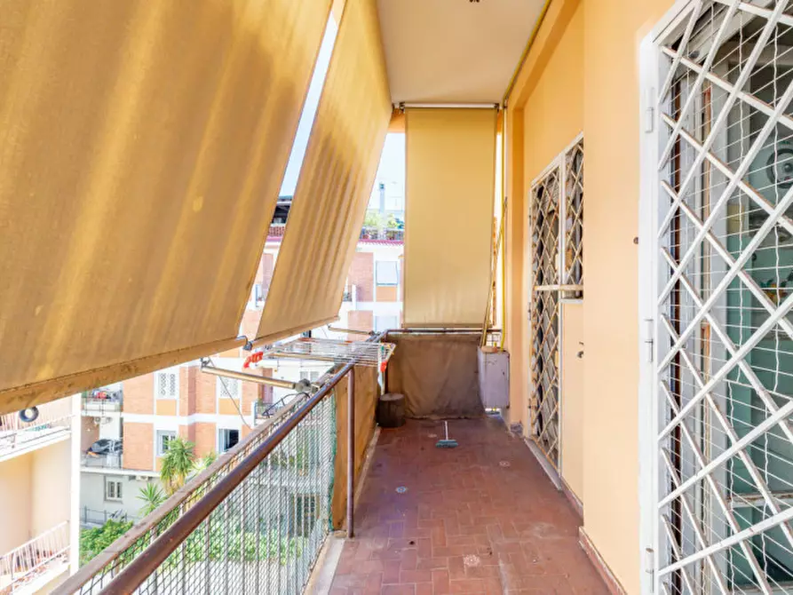 Immagine 8 di Appartamento in vendita  a Roma