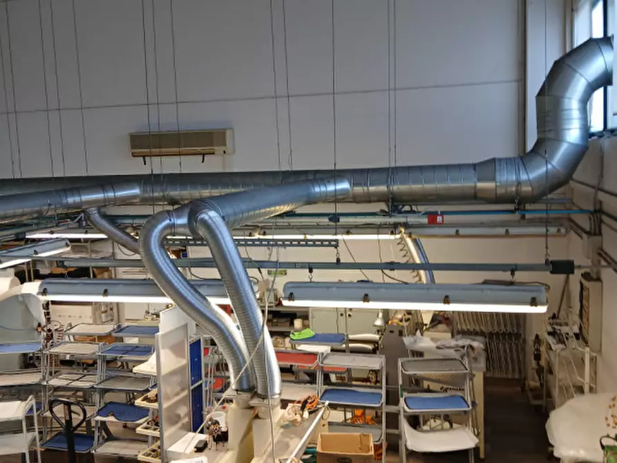 Immagine 2 di Laboratorio in vendita  a Fosso'