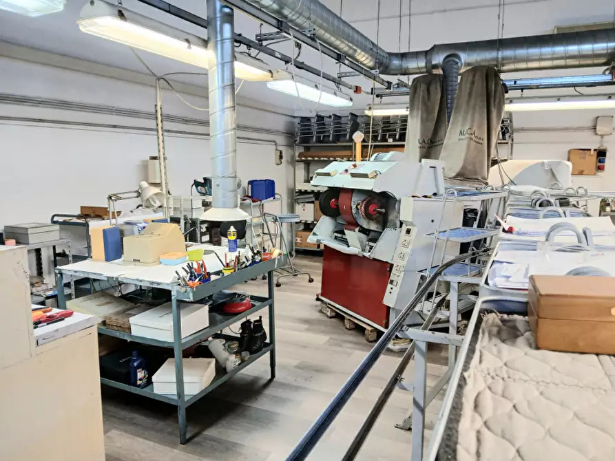 Immagine 3 di Laboratorio in vendita  a Fosso'