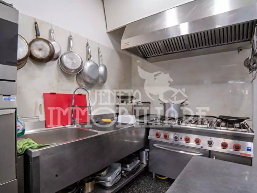 Immagine 17 di Attività commerciale in vendita  in Corso Luigi Andrea Martinetti a Genova