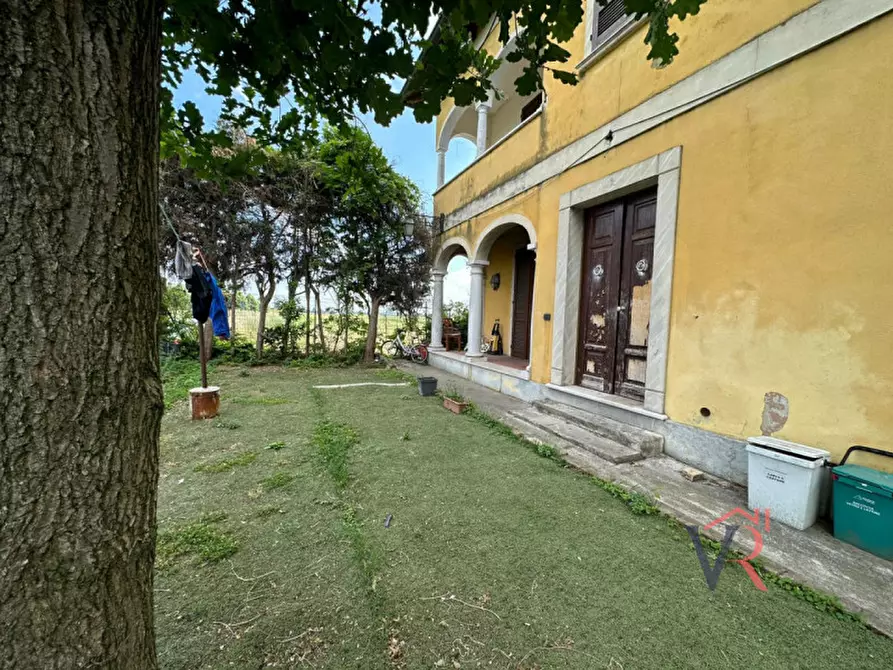 Immagine 1 di Appartamento in vendita  in Via IV Novembre a Lograto