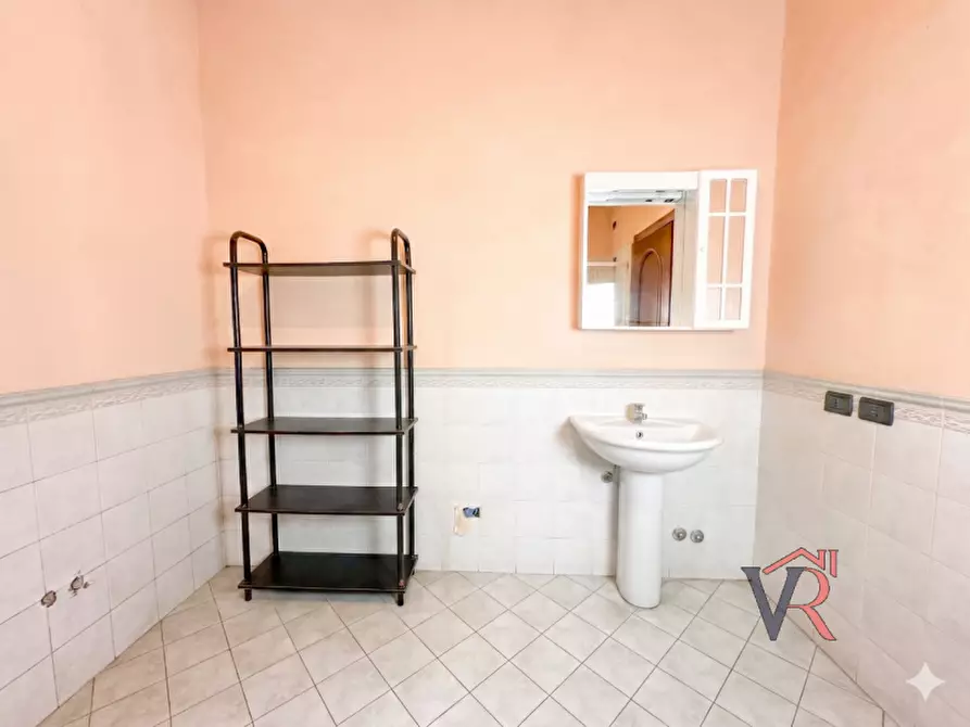 Immagine 15 di Appartamento in vendita  in Via IV Novembre a Lograto
