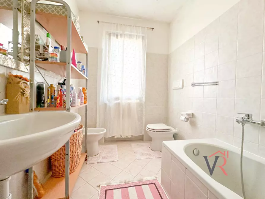Immagine 23 di Appartamento in vendita  in Via Vittorio Veneto a Dello