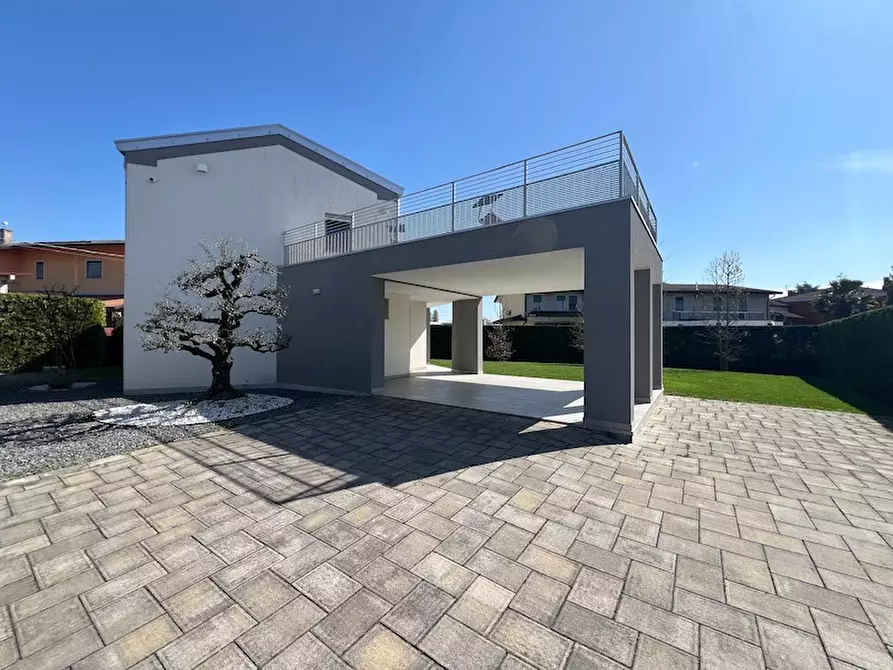 Immagine 5 di Casa indipendente in vendita  a Campolongo Maggiore