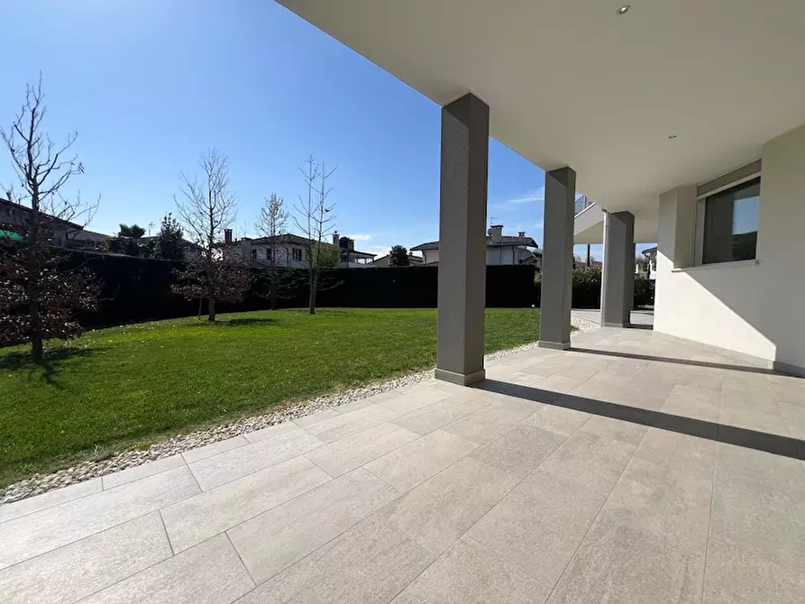 Immagine 13 di Casa indipendente in vendita  a Campolongo Maggiore