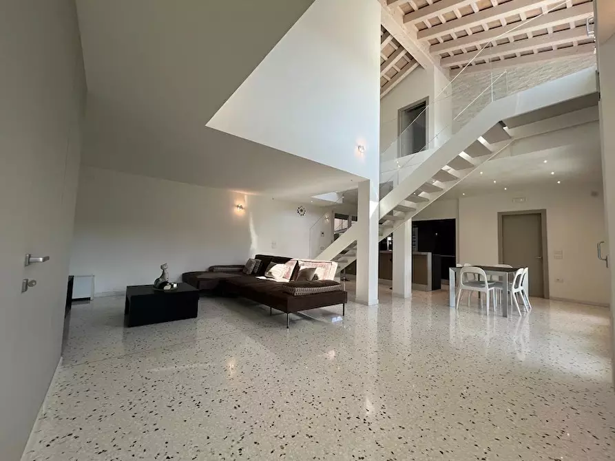 Immagine 15 di Casa indipendente in vendita  a Campolongo Maggiore