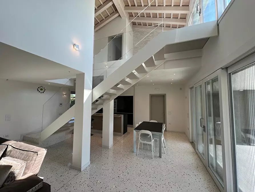 Immagine 18 di Casa indipendente in vendita  a Campolongo Maggiore